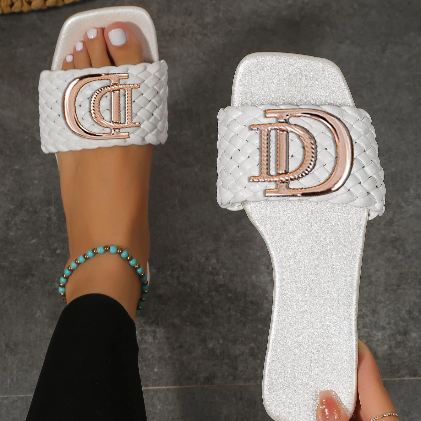 Women Luxury Decor Temperament Flat Sandals Weave Charm Design Open-toe Vacation Casual Slides Party Elegant Office-Ladies Shoes