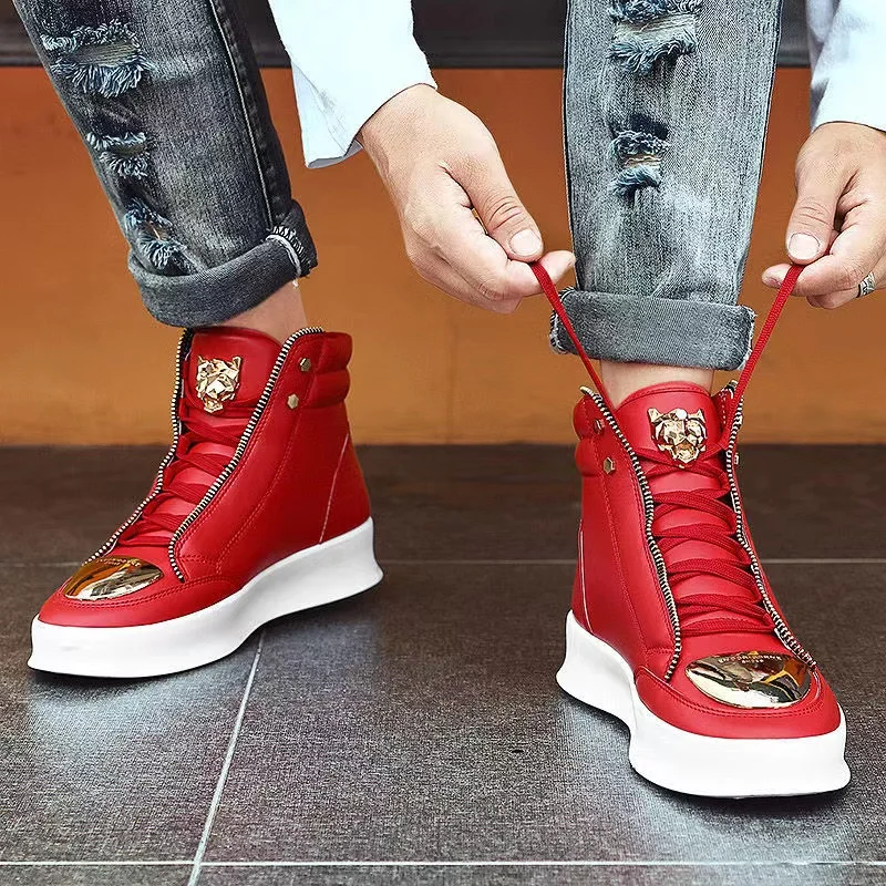

Coslony skateboard shoes Men High Top Fashion Sneakers Metal decoration Shoes Man Outdoor Shoes Male luxury brand Casual Shoes