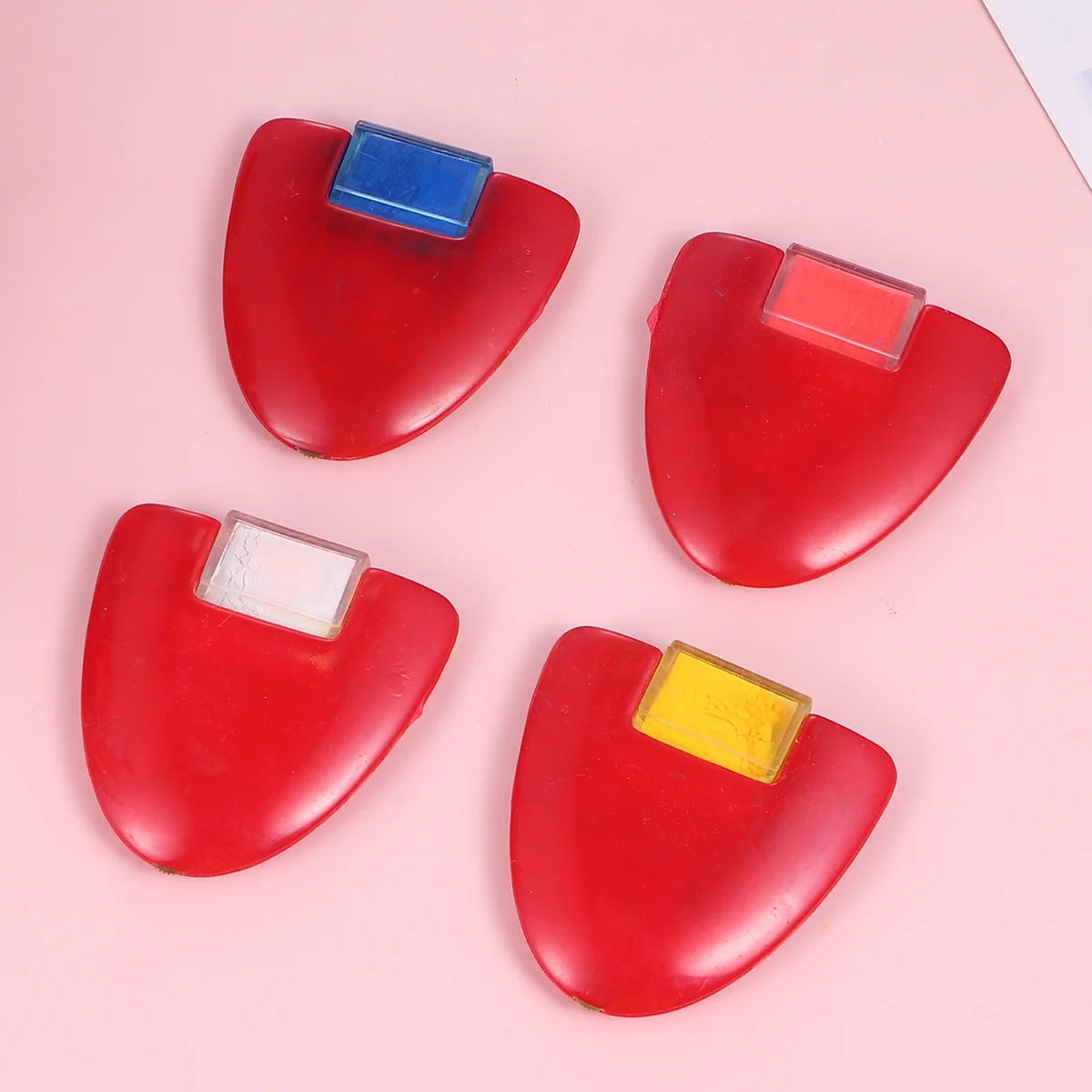

4 Pcs Triangle Chalks Triangle Pencils Sewing Fabric Marking Chalk Quilling Tool Pulverizer Stitching Tailor Chalk Wheel