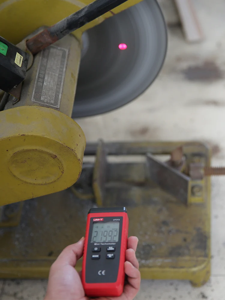 Компактный цифровой лазерный тахометр UNI-T UT373 Бесконтактный диапазон оборотов в