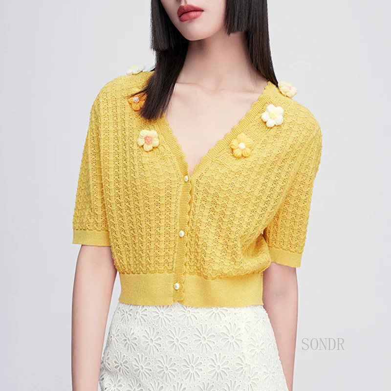 

Hollow Out Yellow Cardigan Shirt with 3D Appliques 2022 Women Fashion Floral Knit Thin Cropped Cardigan Sweater Summer Crop Tops