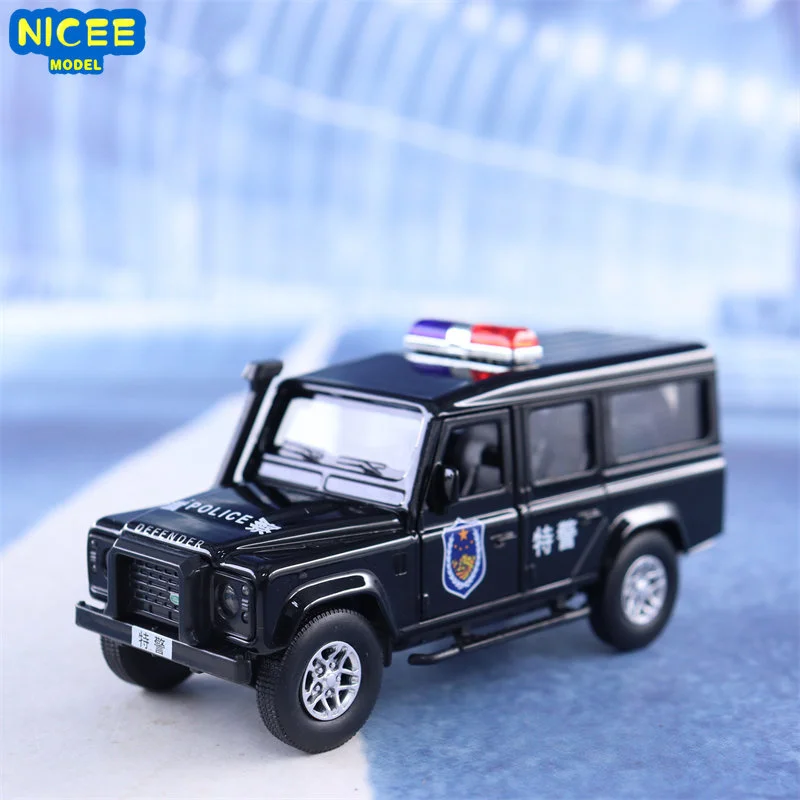 

1:36 Land Rover Defender Police car High Simulation Diecast Car Metal Alloy Model Car Children's toys collection gifts K5