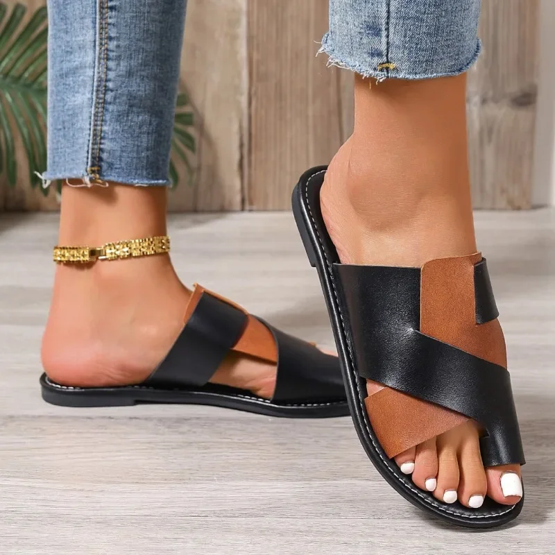 Плюс размер 2025 женские стринги тапочки уличные повседневные сандалии с круглым