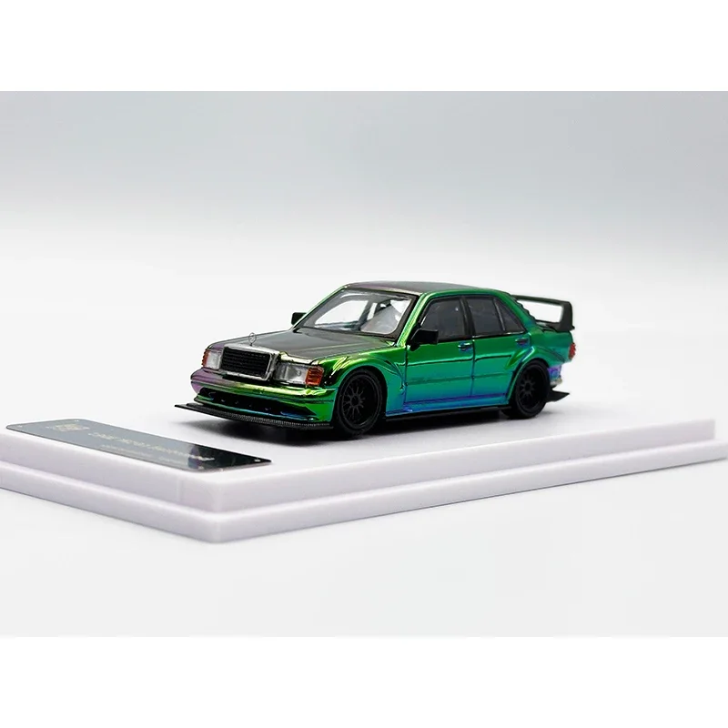 1:64 DCM 190E W201 EVO II Модифицированная красная гальванизированная литья под давлением