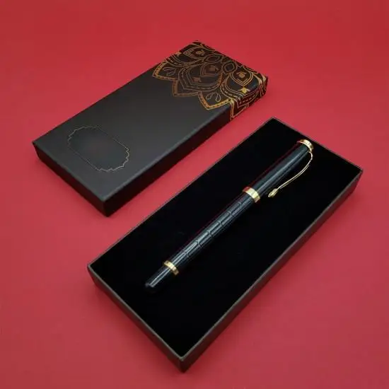 

Черный цвет, декоративный подарок