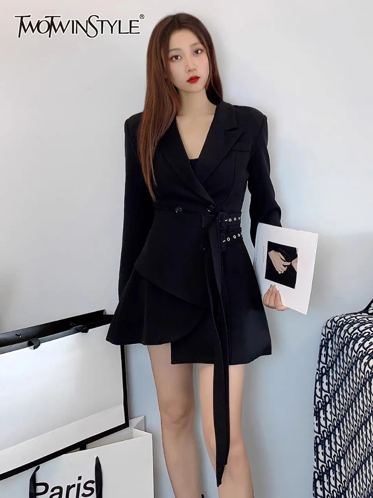 

TWOTWINSTYLE Asymmetrical Designer Blazer For Women Notched Collar Long Sleeve Solid Blazers Female Korean Fashion Spring Style