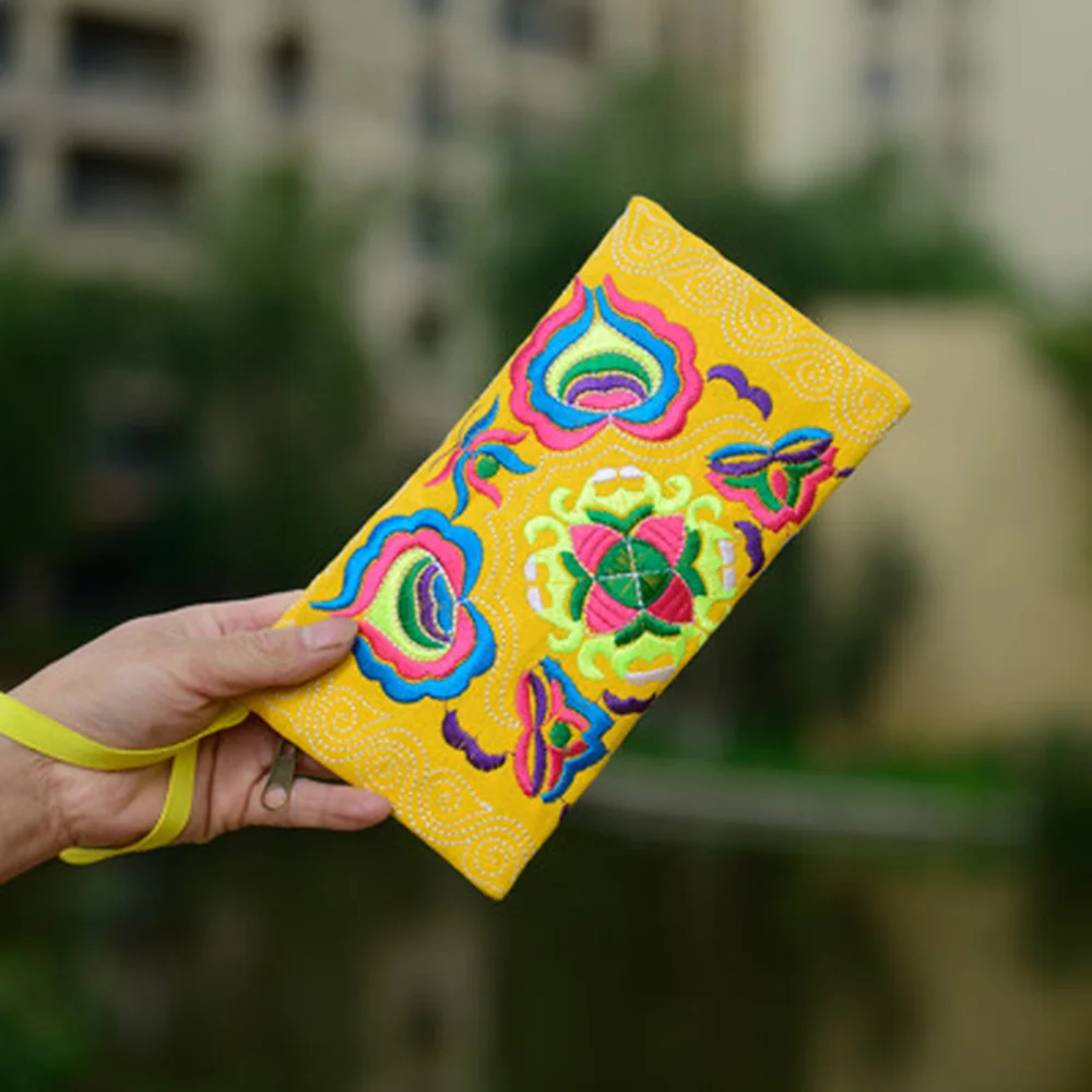 

Women Vintage Ethnic Floral Embroidered Coin Purse Clutch Long Wallet Female Purse Card Holder Handbags Wristband Money Bag