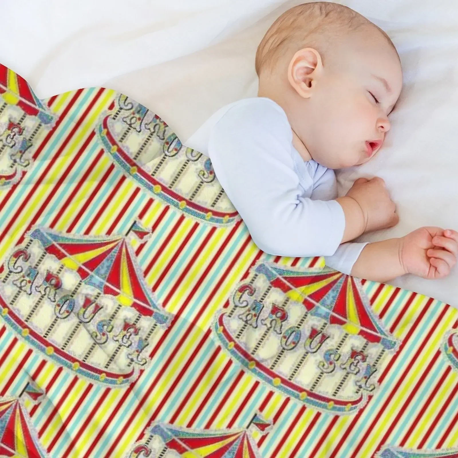 Декоративное покрывало для кровати в виде карусели