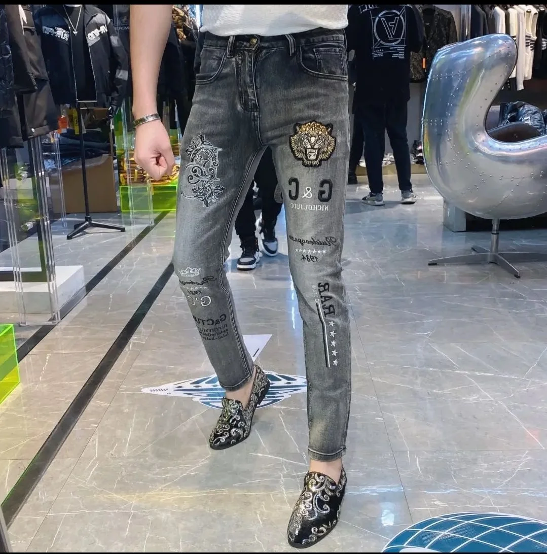 

Skinny Jeans Men Tiger Head Badge Embroidered Jean Men 2022 Spring Grey Straight Elastic Pants Vaqueros Hombre Skinny Jean Homme