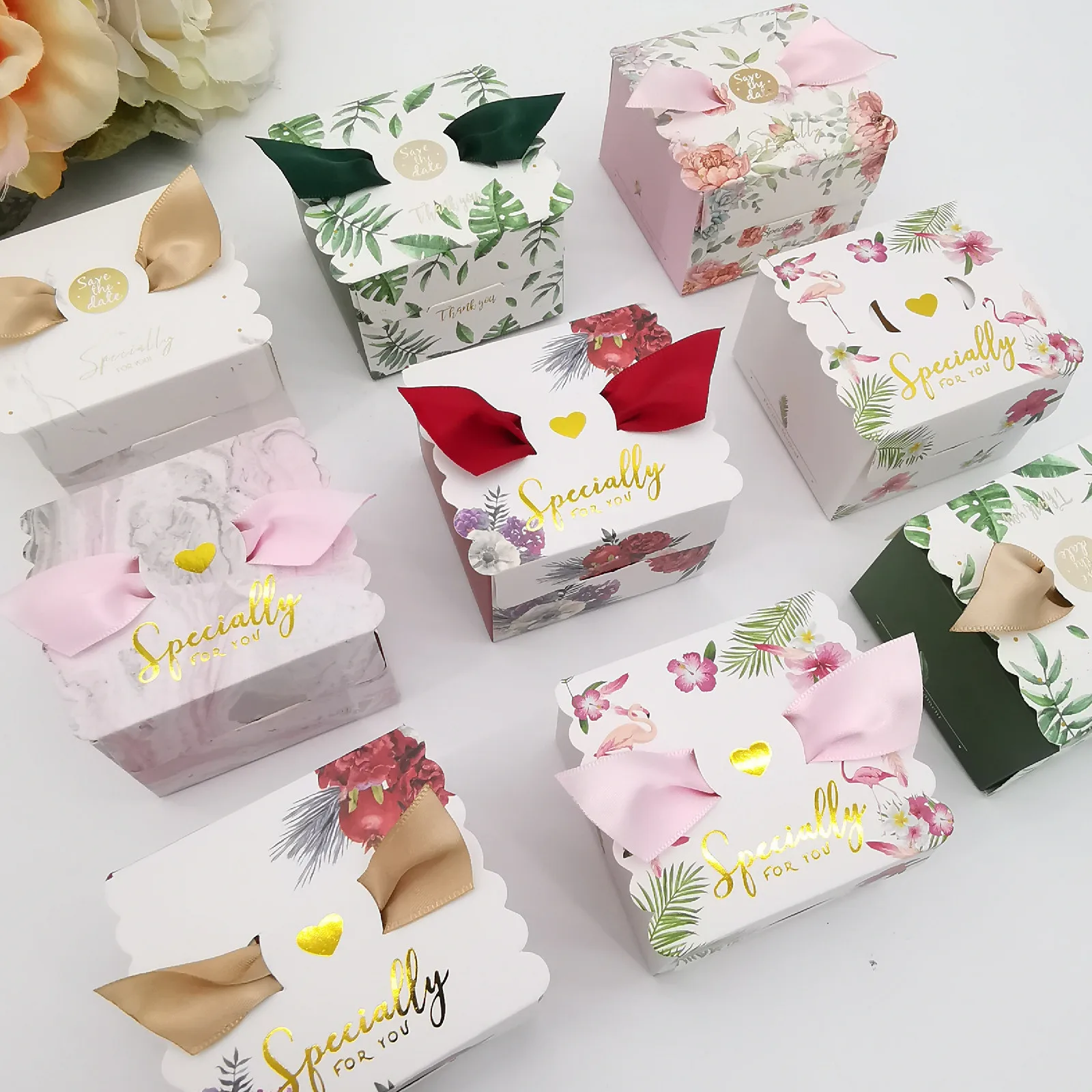 

5pcs Wedding European Wedding Candy Box Ins Styles Bow Square Stamp Golden Wedding Box Bride To Be Supplies Kids Favor