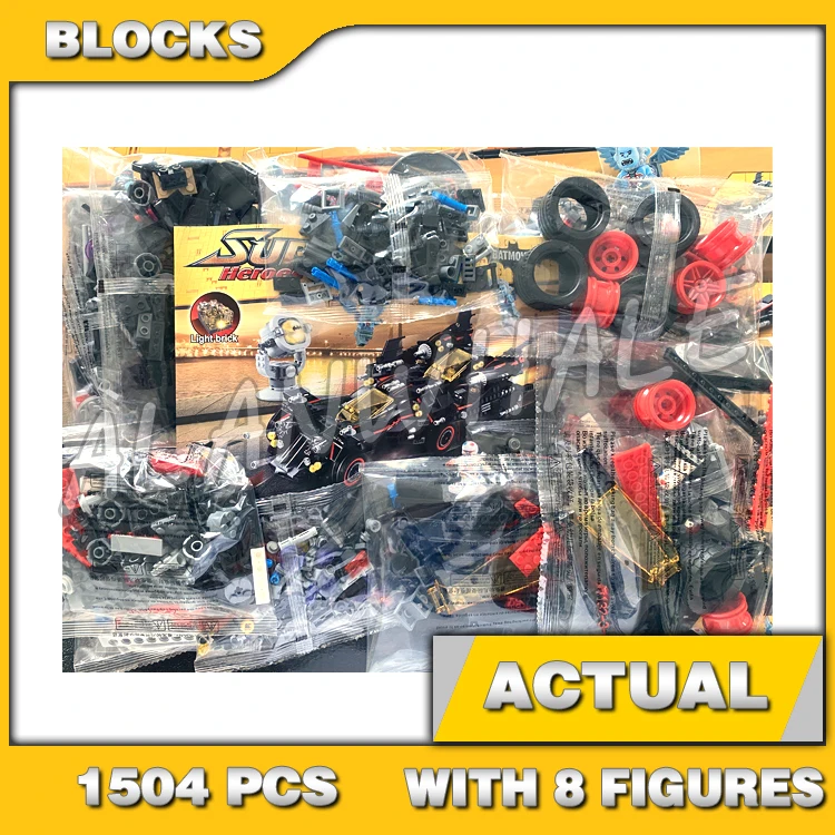 

1504pcs Super Fighter 4-in-1 The Ultimate Batmobile BatTank Batwing Batcycle 10740 Building Blocks Toy Compatible With Model