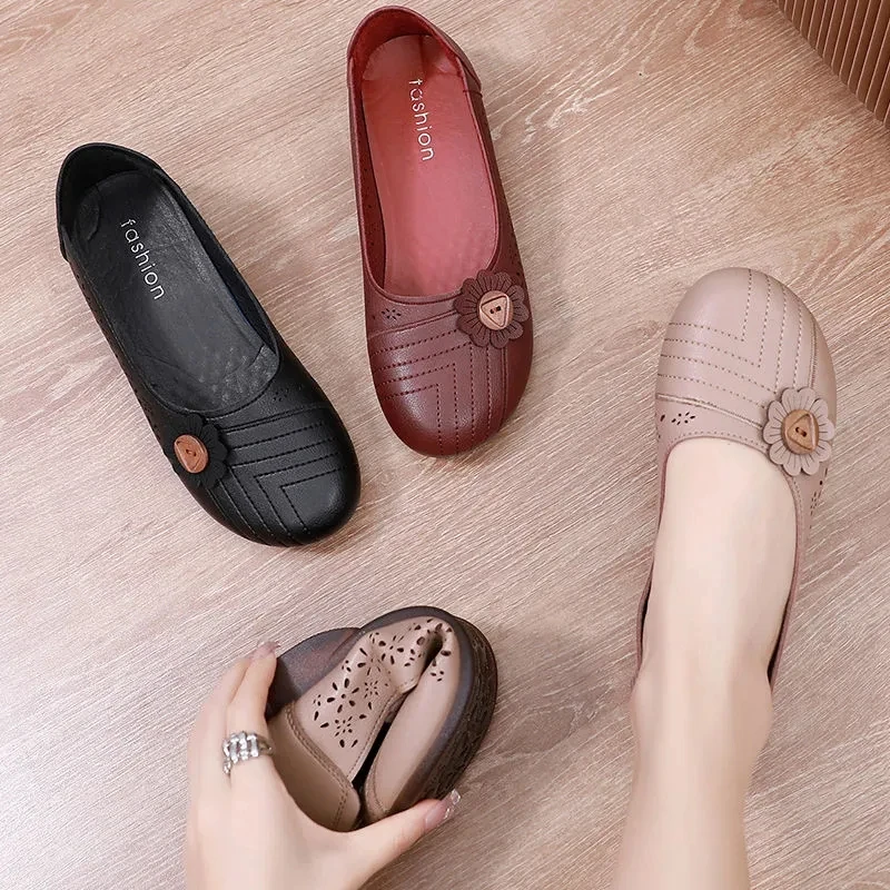 Leather Loafers Retro Oxford Womans Shoes 2022 Mother Summer Hollow Breathable Mocasines Comfortable Women Shoes Female Flats