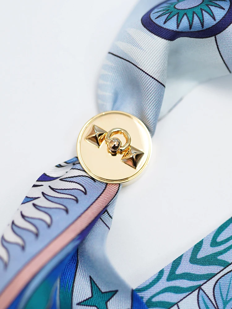 Рисунок 3 - Брендовая Золотая Пряжка для шарфа