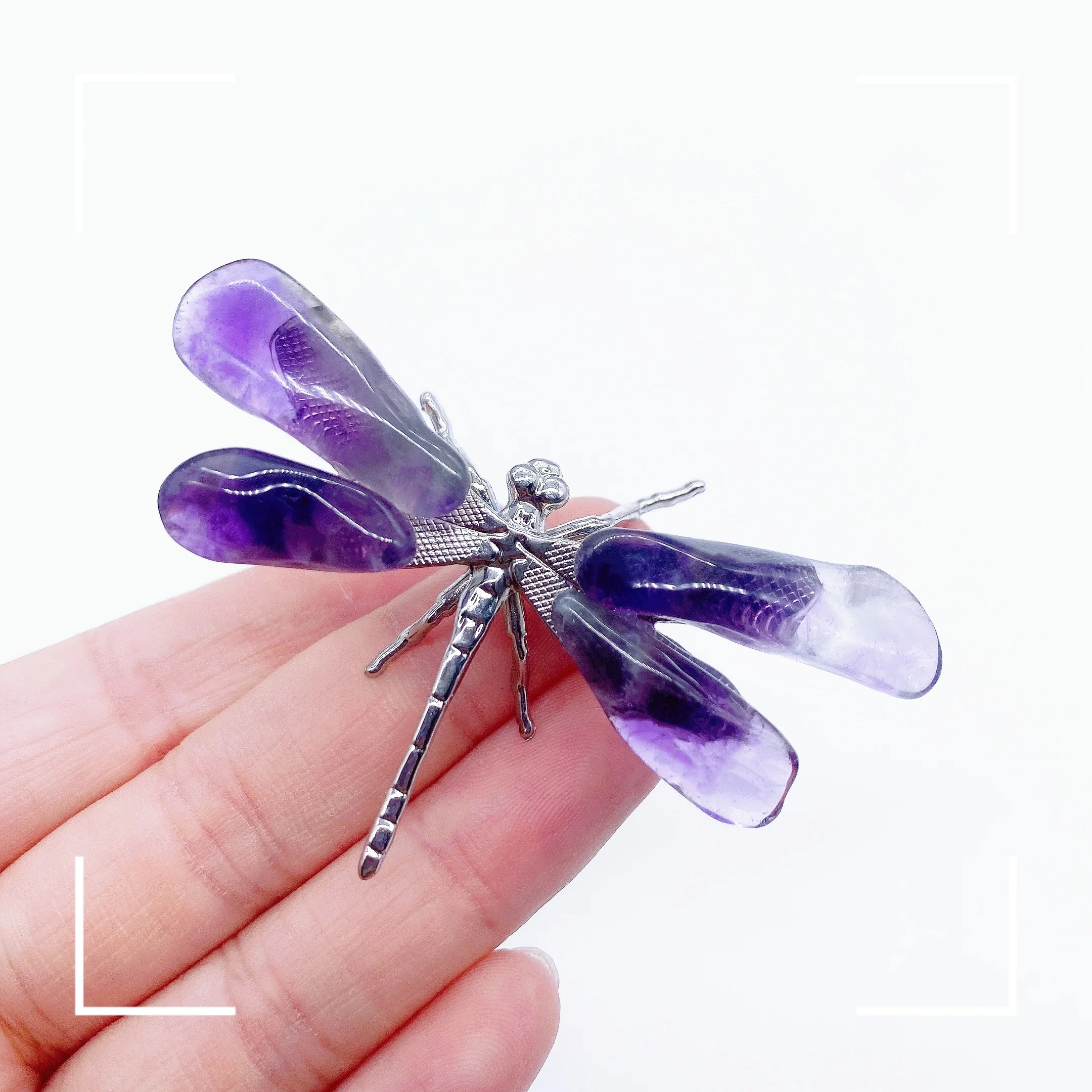 

Фигурка стрекоза из аметиста