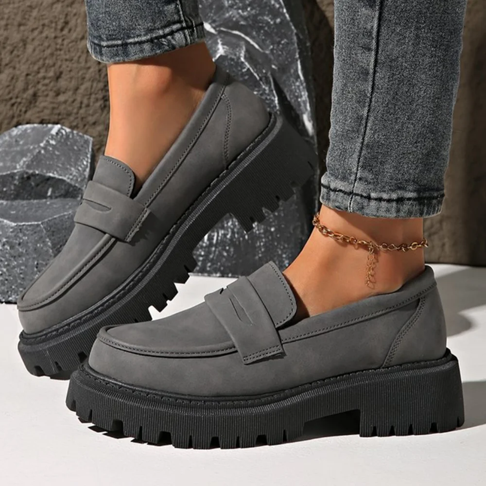 Лоферы женские массивные в стиле ретро модные туфли-оксфорды на плоской