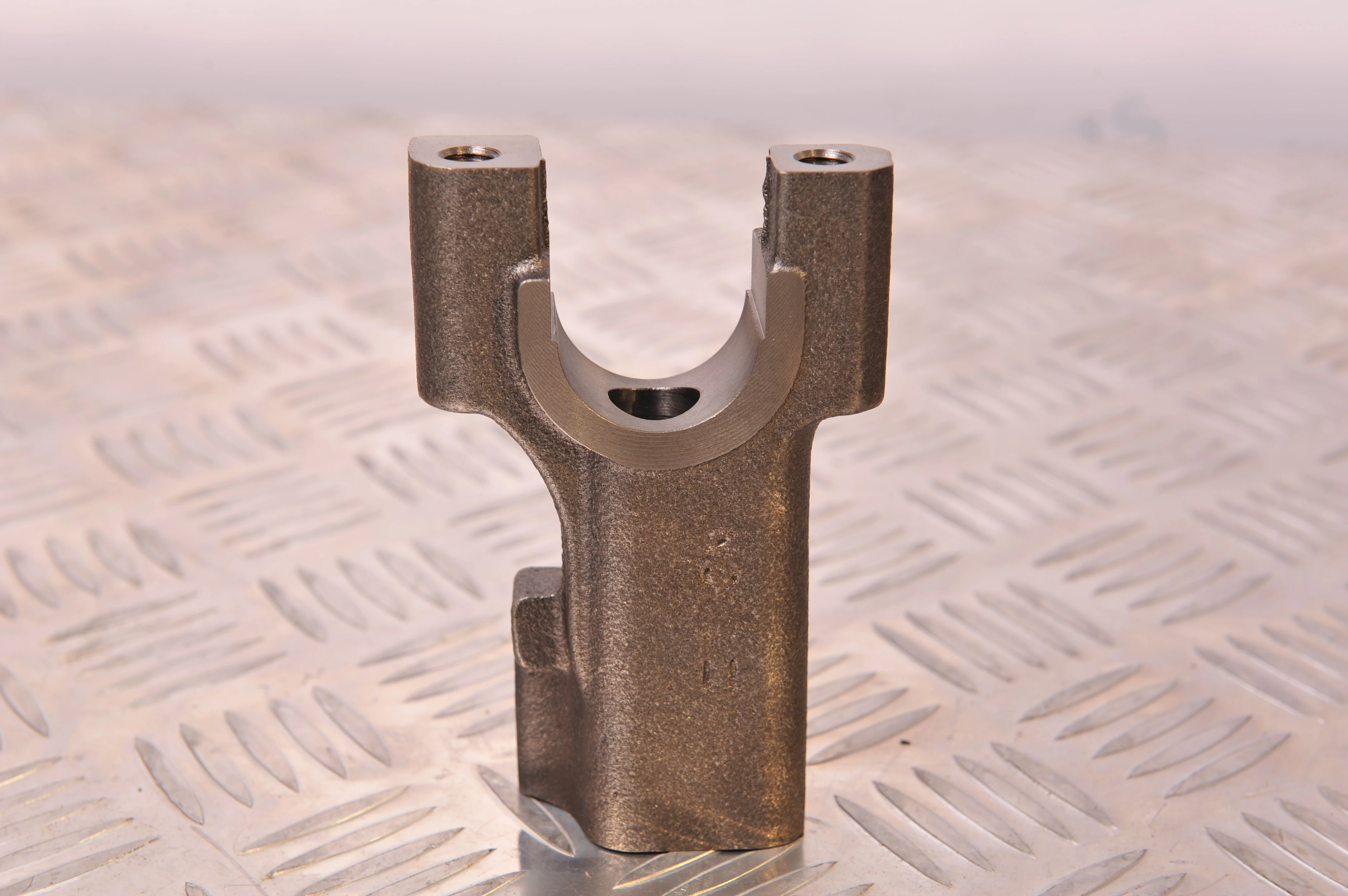 

M11/ISM/QSM Rocker Lever support 3079661