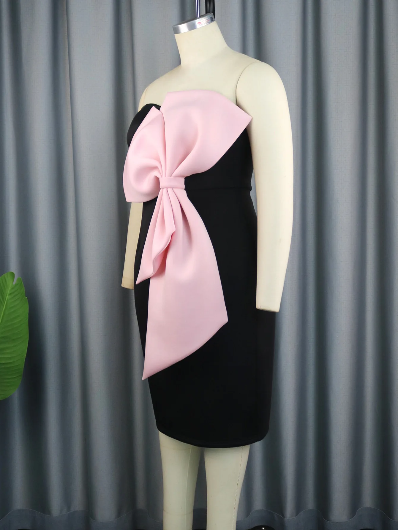 Plus Size Bow Prom Dress For Chubby Women Sleeveless Pretty Clothing Female Luxury Robe 2023 Summer Trendy Party Midi Dress