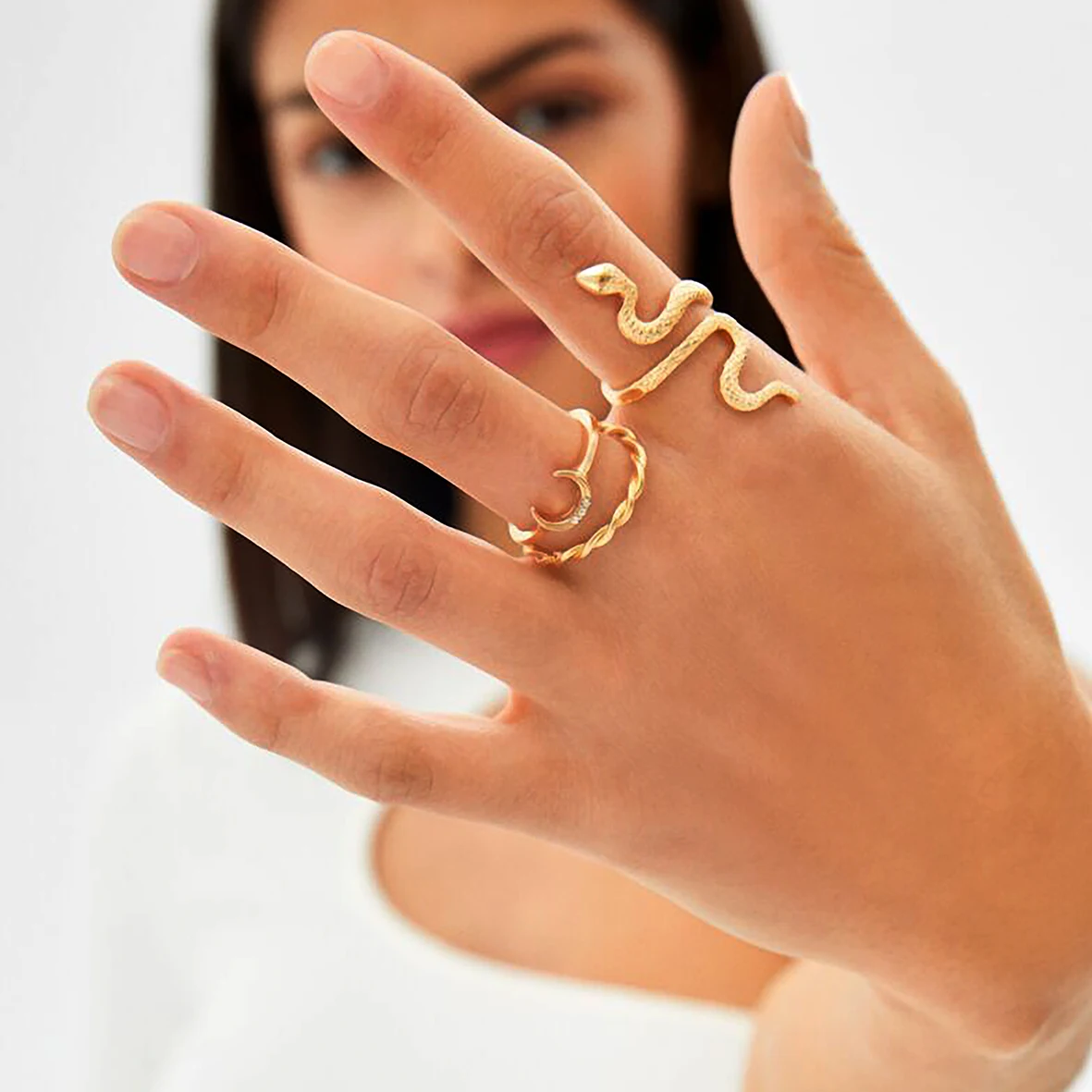 

Retro Snake Ring for Women Men Fashion Punk Exaggerated Cobra Shaped Open Ring Adjustable Jewelry
