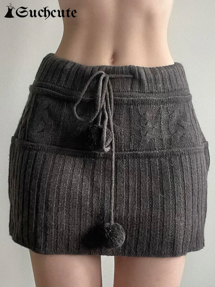 

Однотонная юбка-свитер с заниженной талией, со шнуровкой