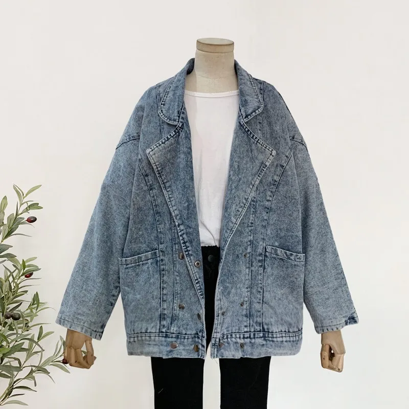 

Spring Vintage Washed Blue Short Denim Jacket Notched Collar Big Pocket Double-breasted Batwing Sleeve Jeans Jacket Streetwear
