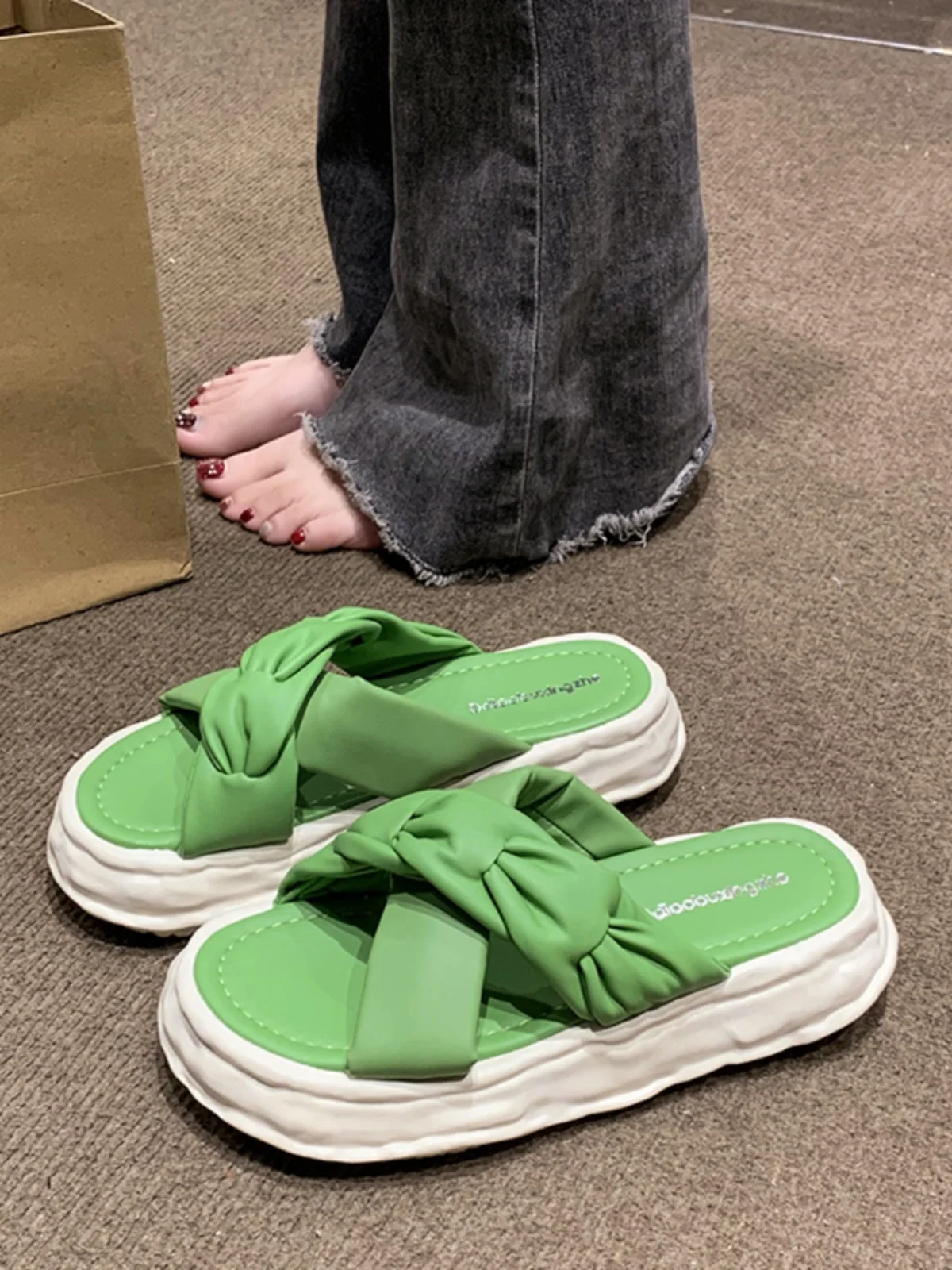 

Shoes Women Slippers Flat Platform Slides Med Shale Female Beach Fashion Pantofle Soft Rubber Sabot Luxury 2023 PU Shoes Ladies