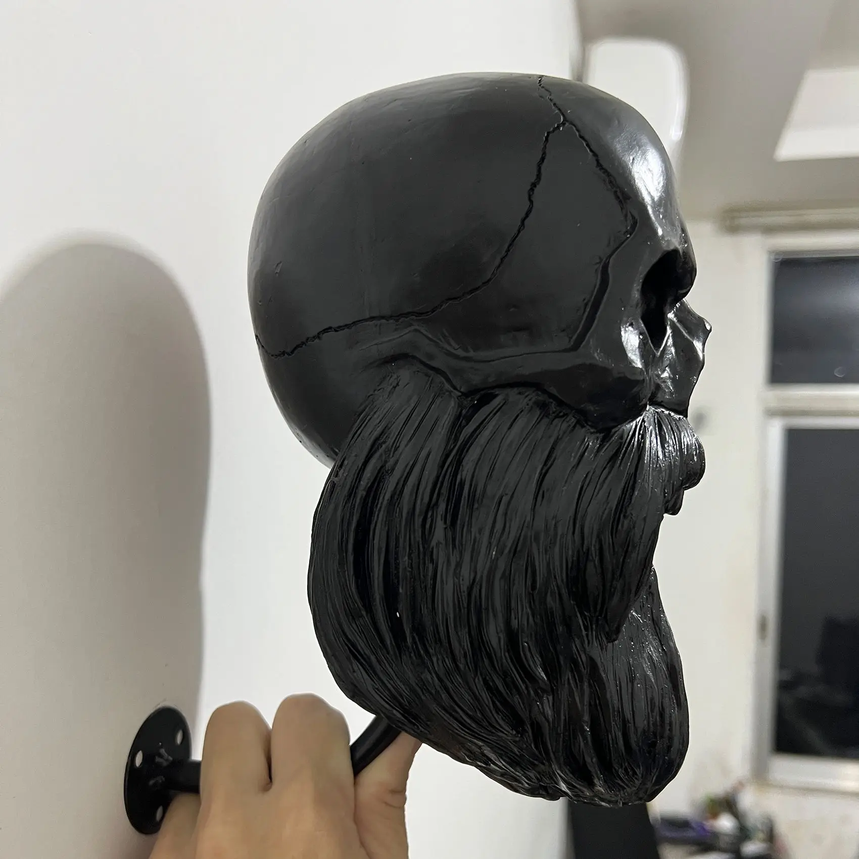 Фото Держатель для мотоциклетного шлема WF-Skull Head, настенный держатель для шлема, незаменимый для декора стен и подставки под шлем. №4
