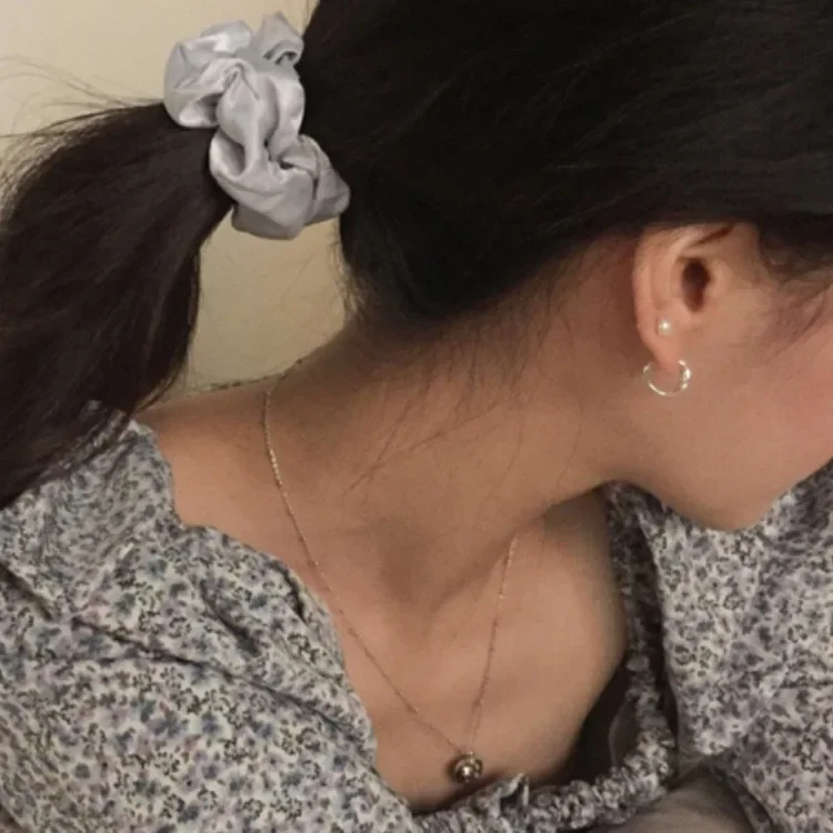 Нишевый дизайн чувственные элегантные модные металлические серьги-кольца для