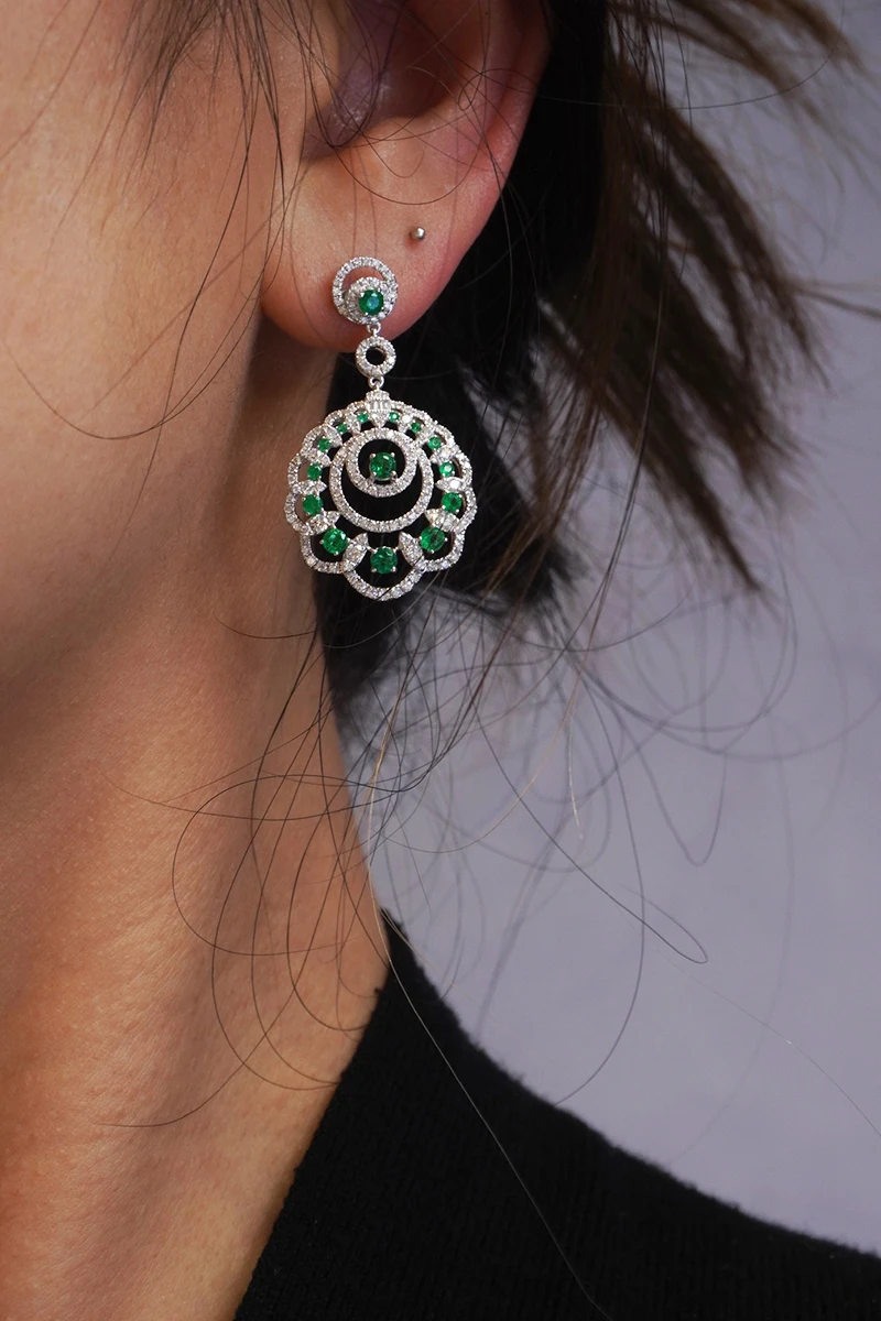 Рисунок 6 - Серьги LUOWEND из белого золота 18 карат