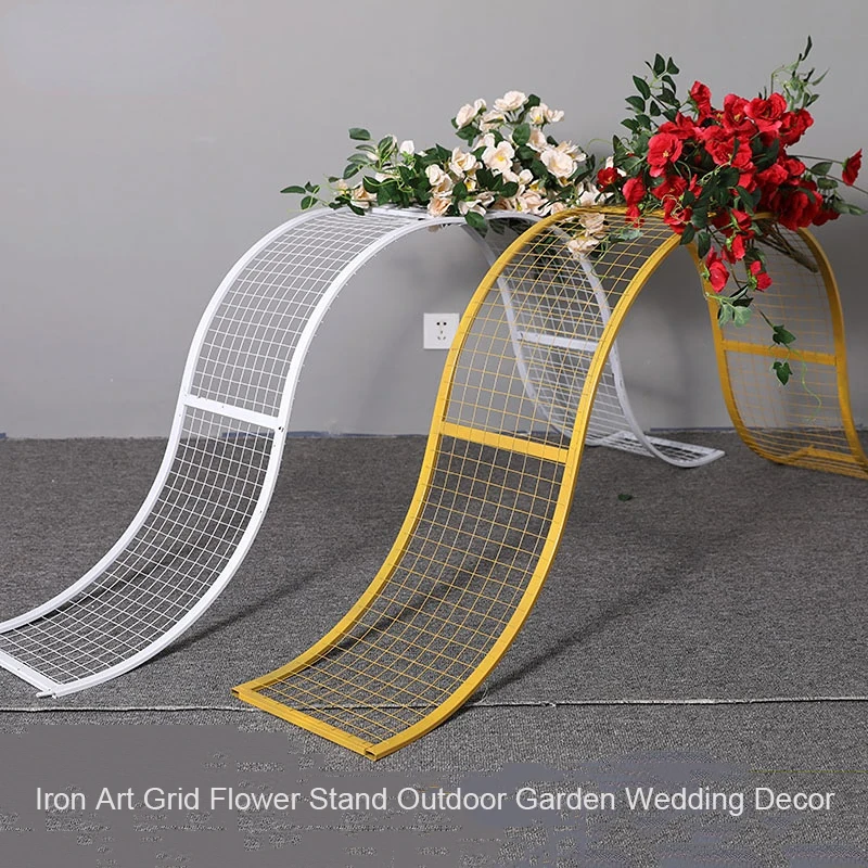 

2Pcs Golden Iron Art Grid Flower Stand Outdoor Garden Wedding Decor Wave Road Lead Metal Shelf Scene Layout Flower Arrangement