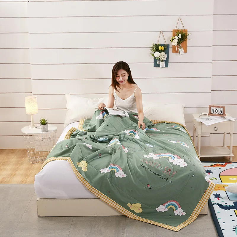 

Quilts New Summer Cotton Blanket Thin Comforter Soft Machine Washable Microfiber Duvets Insert Air-conditioning Quilt Bedspread