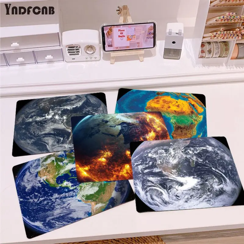 

YNDFCNB Hot Sales Earth Silicone Pad to Mouse Game Top Selling Wholesale Gaming Pad mouse
