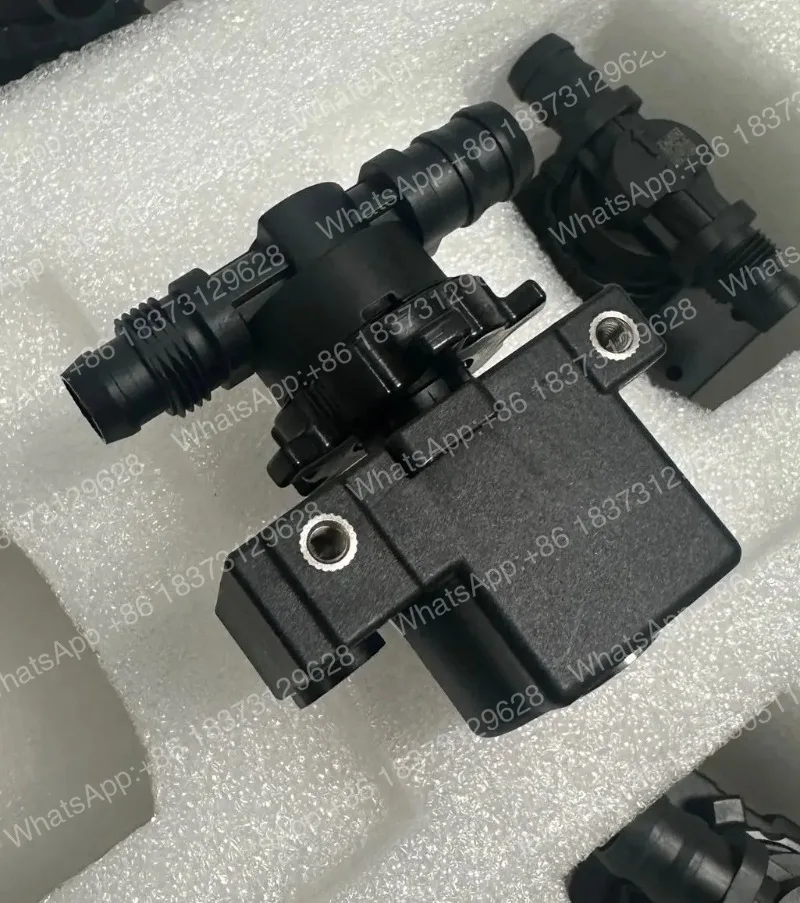 Фото Электромагнитный клапан T100 для сельскохозяйственных дронов DJI T70/T70P: Компонент для точного распыления, запасная часть для БПЛА №4