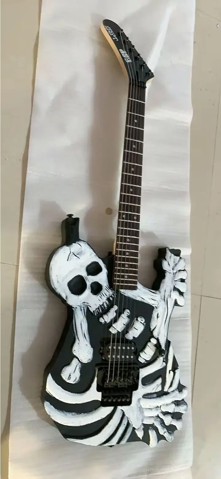 

Hand Made Skull N Bones Mr Scary Electric Guitar Johnny Humbucker Pickups Black Hardware 22 Frets Professional Guitar