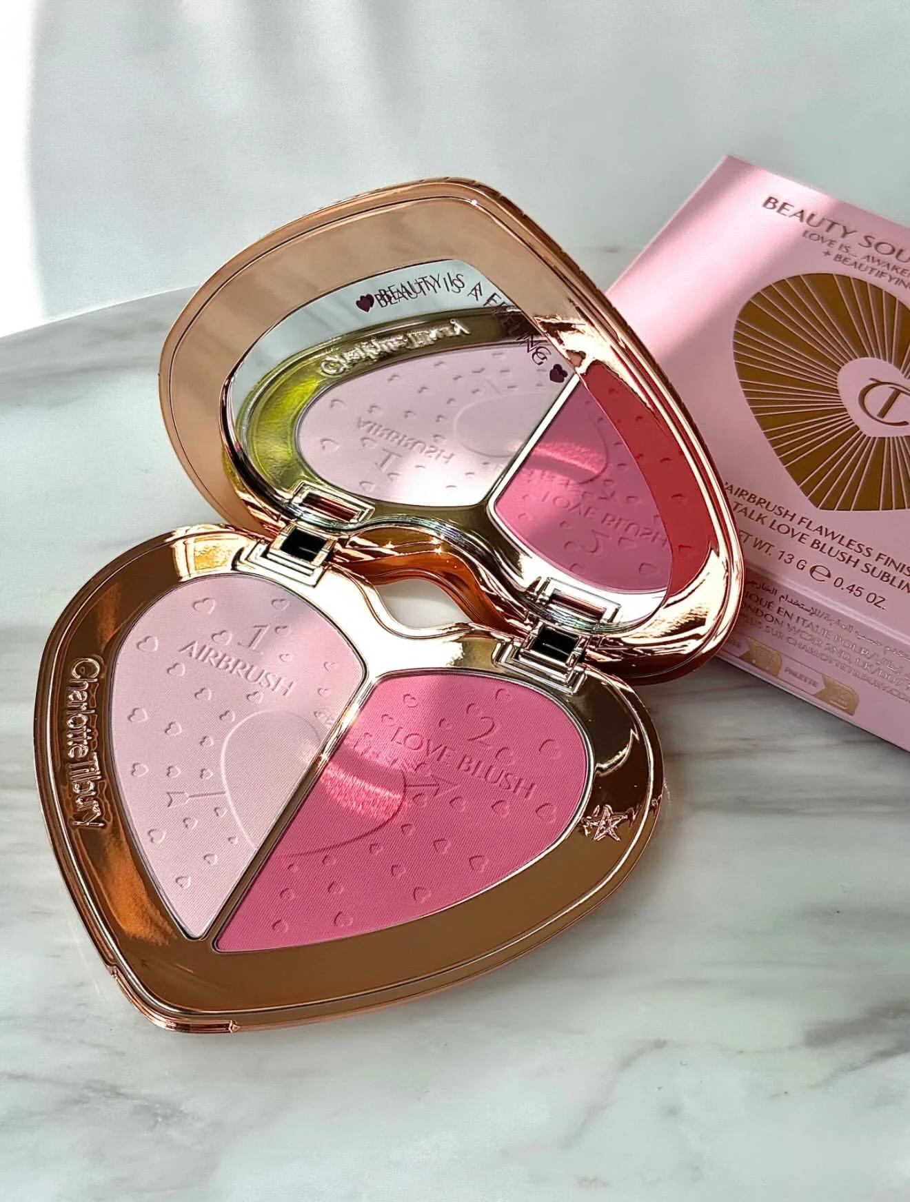 Румяна-кушон Charlotte Tilbury в форме сердца, двухцветные, легкие, с шиммером, матирующие, стойкие, Colorete Polvo (art.: 3920dad356dae) - 3920dad356dae