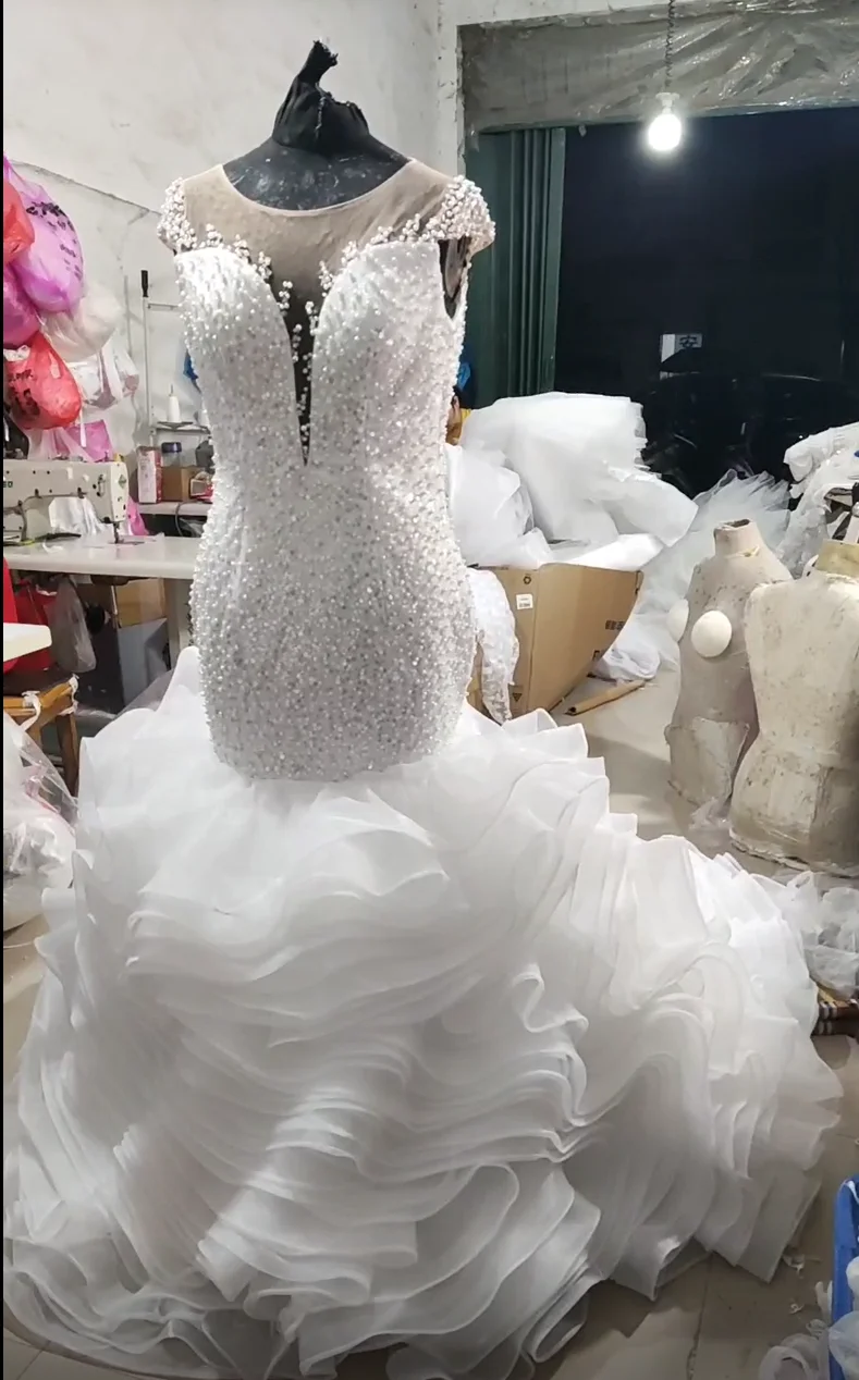 Новый стиль по индивидуальному заказу блестящее свадебное платье с бусинами и