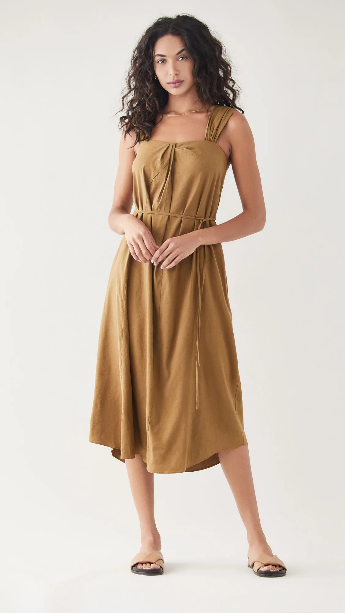 

Женская льняная кофта с вырезом лодочкой и высокой талией, без рукавов