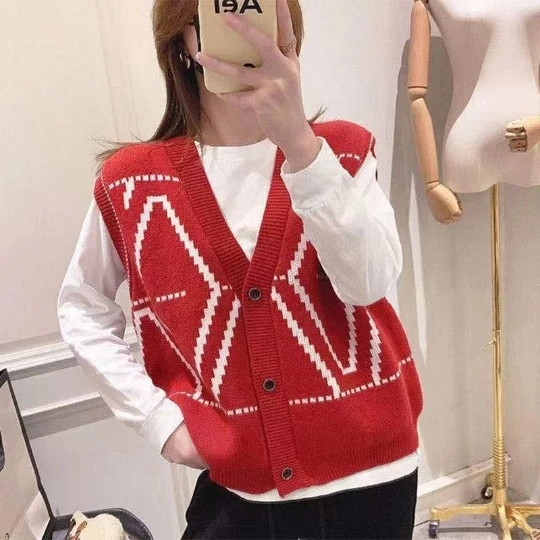 

Red Fashion V-neck Knit Sleeveless Spring Sweater Vest Loose Classic Waistcoat Clothing Lady Top Cloth Coat for Women girl