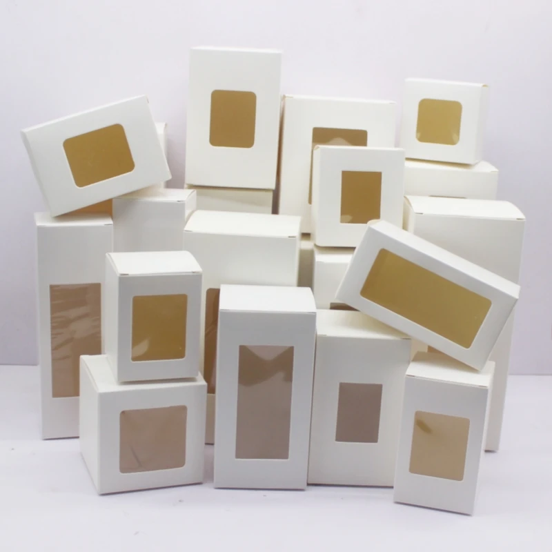 

10 картонных подарочных коробок с окошками для украшений