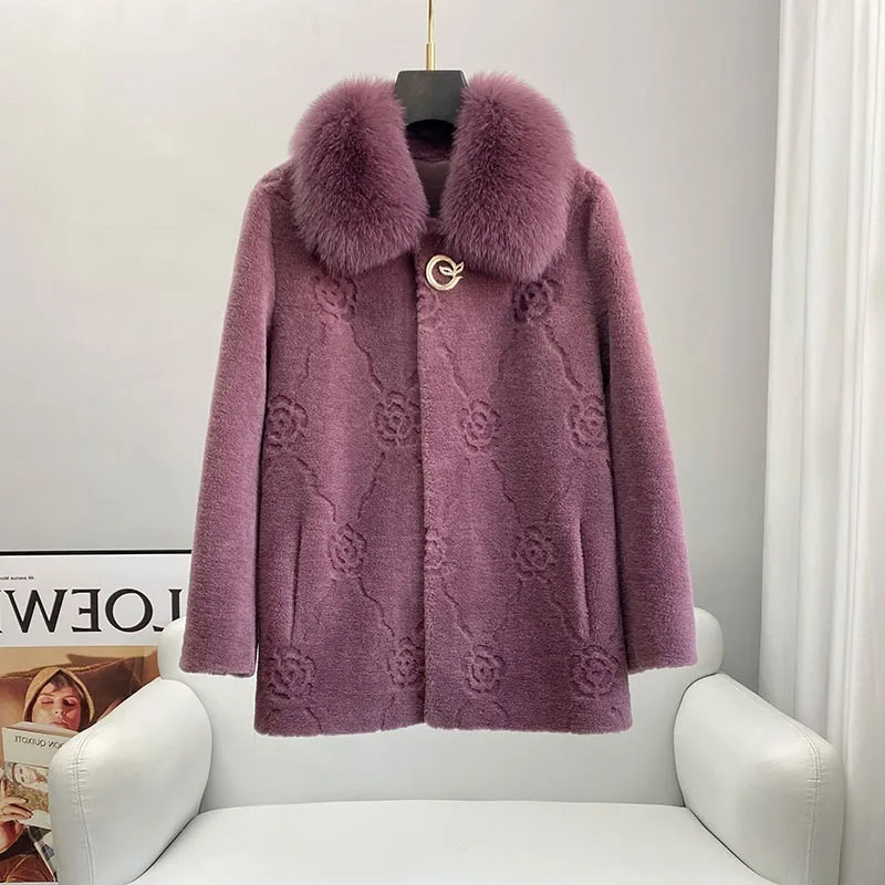 

Зимнее меховое цельнокроеное пальто среднего и старшего возраста из гранулированного плюша с воротником из лисьего меха для мамы и овцы специальное пальто for2023