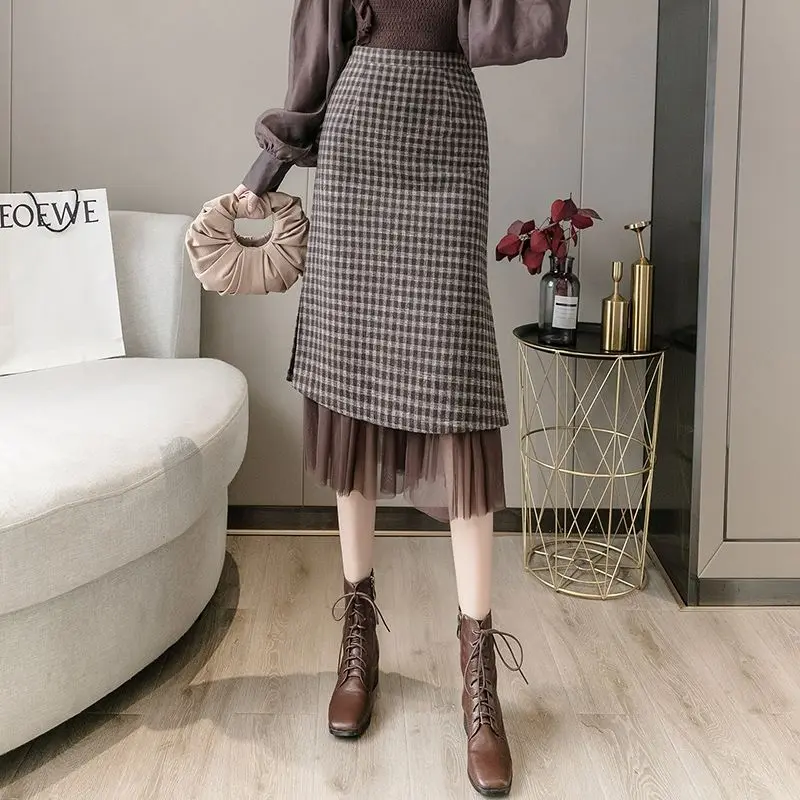 

Woolen skirt women autumn and winter 2023 fashion casual plaid foreign style small a-line bag hip midi skirt female tops
