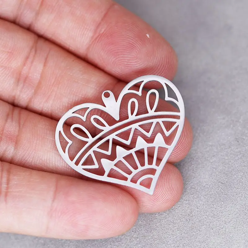 

3pcs/lot Hollow Heart Filigree Line Stainless Steel Pendant DIY Earrings Neckalce Charm For Jewelry Making Craft Accessories