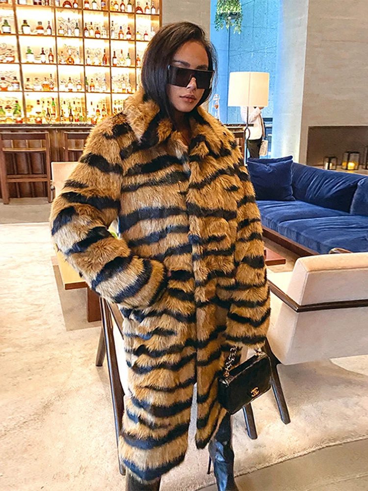 Women Lapel Faux Tiger Pattern Fur Overcoat Female Casual Loose Coat Lengthened 2022 New Winter Warm Fashion Outdoor Windbreaker