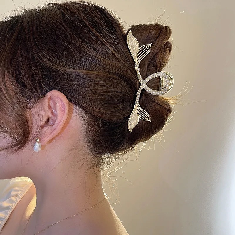 

Изысканная жемчужная заколка рыбий хвост Женская задняя головка корейский элегантный зажим для волос большой зажим для акулы головной убо...