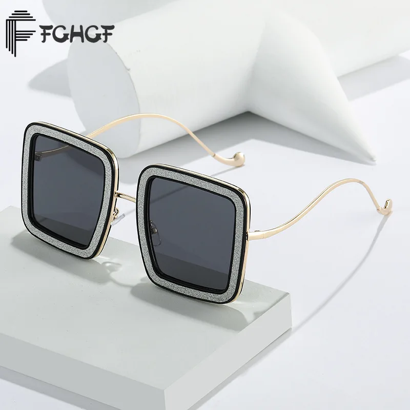 

FGHGF Ladies Fashion Shiny Square Sunglasses Women Luxury Personality Glasses Cool Eyewear Shades очки солнечные женские UV400