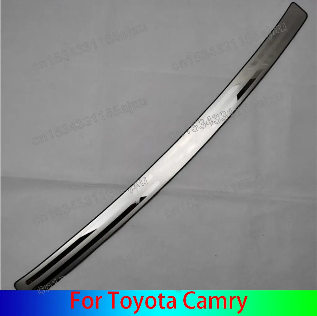 

For Toyota Camry 2012-2021 Stainless Steel Trunk Rear Bumper Rear Bumper Guard Window Board Feet