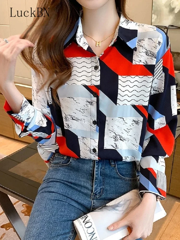 

Female Fashion Loose Versatile Design Sense Minority Color Contrast Geometric Printing Chiffon Shirt Women's Blouse 2022 New