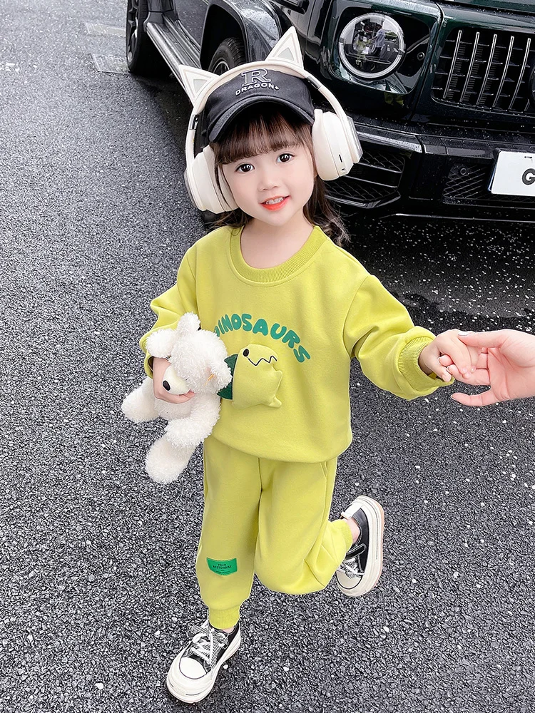 Повседневный комплект для маленьких девочек с мультипликационным принтом букв