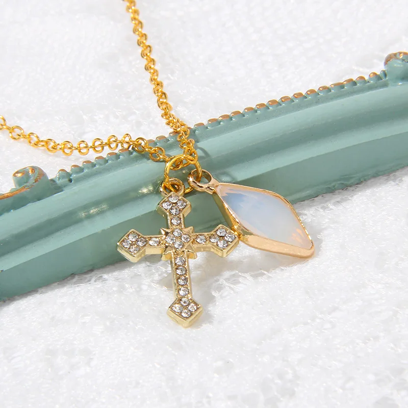 

Fashion Female Cross Pendants Necklace Golden Color Chain Opal Crystal Charm Choker For Women Men Prayer Peace Health Jewelry