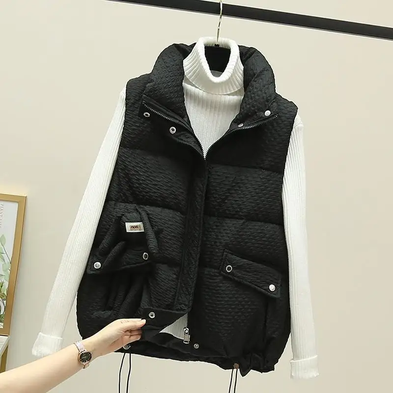 Рисунок 3 - Женский пуховой жилет без рукавов на осень и зиму