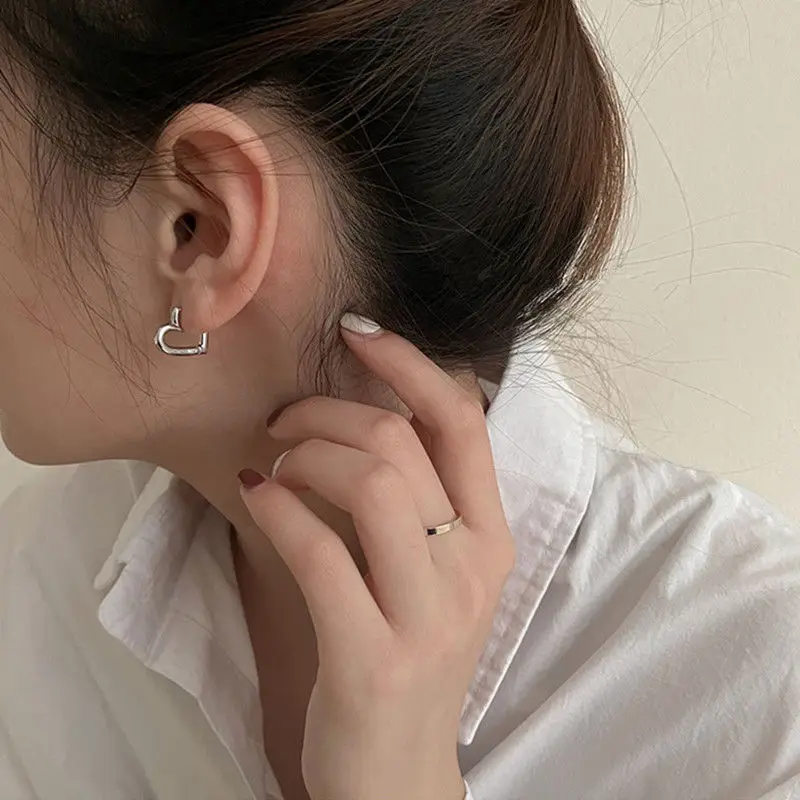 

Sweet Love Peach Heart Ear Buckle Fashion 925 Sterling Silver Hoop Earrings For Women Minimalist Fairy Huggies Jewelry Gifts